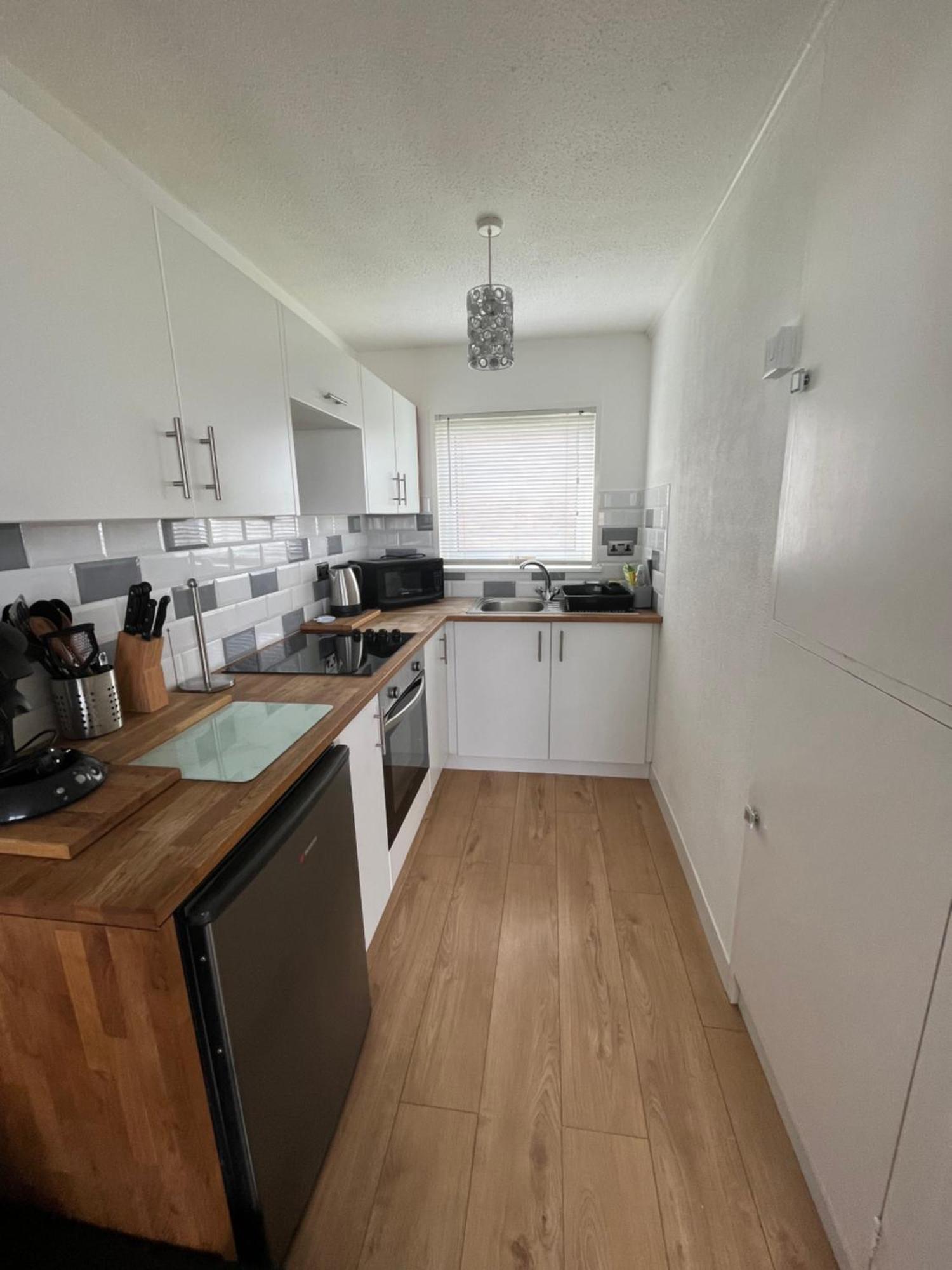 Signature, Scratby - Two Bed Chalet, Sleeps 7, Free Wi-Fi, Bed Linen And Towels Included, Pets Welcome And Onsite Entertainment Available Eksteriør billede