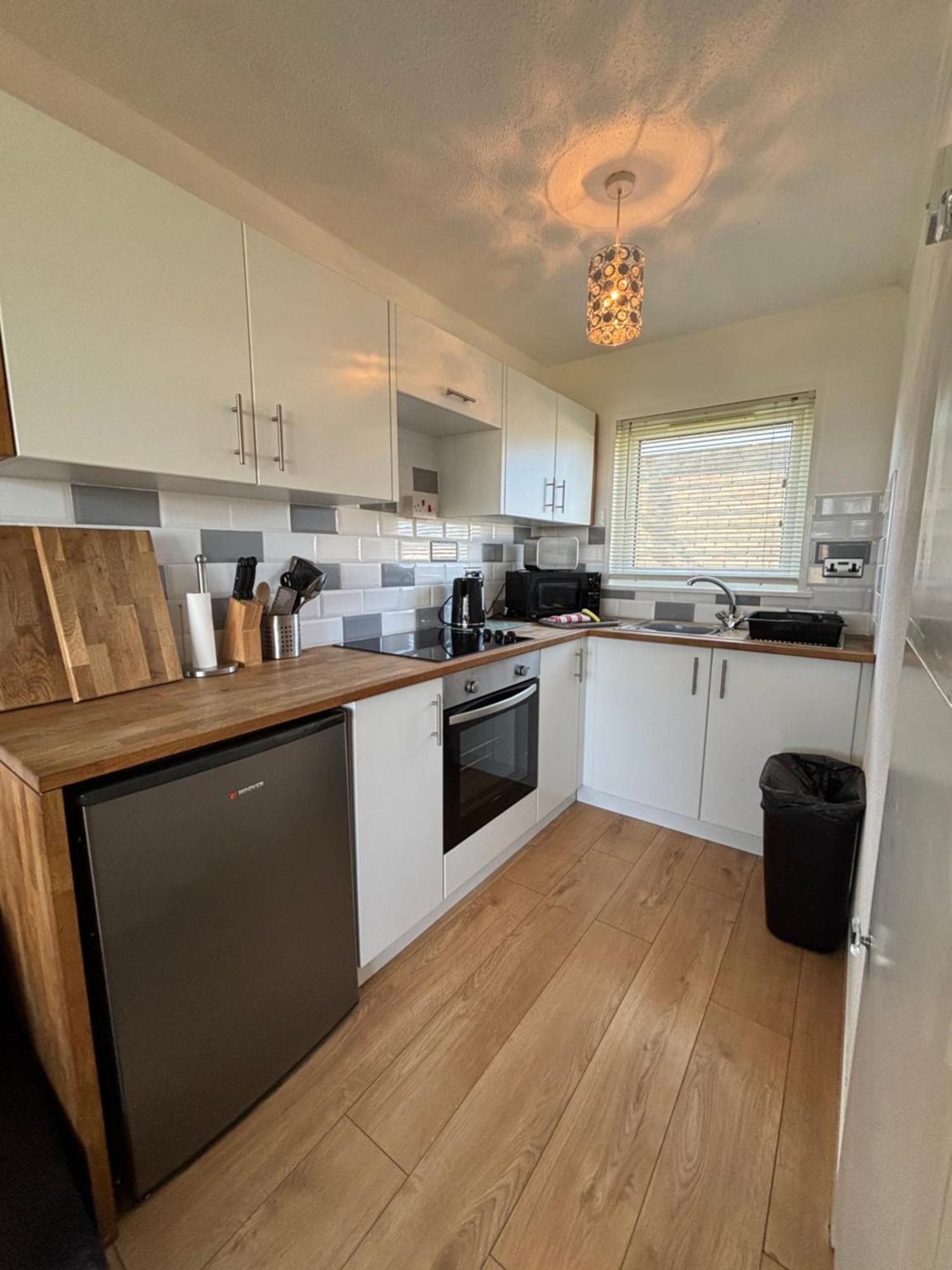 Signature, Scratby - Two Bed Chalet, Sleeps 7, Free Wi-Fi, Bed Linen And Towels Included, Pets Welcome And Onsite Entertainment Available Eksteriør billede
